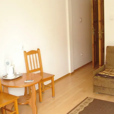 Habitación en casa particular Grazyna Dźwirzyno